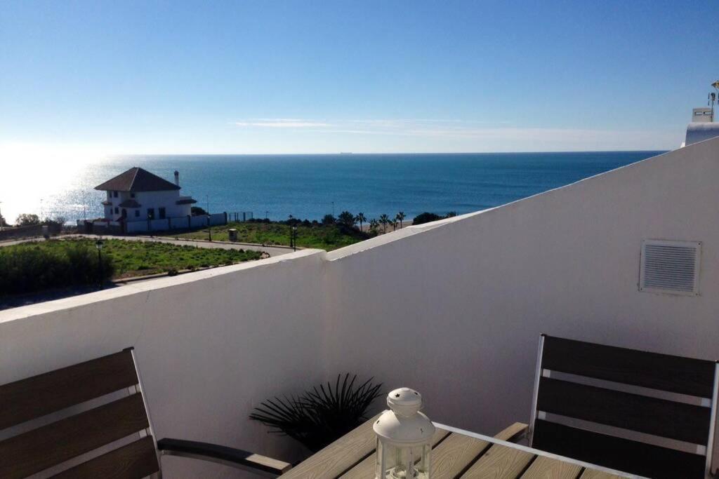 Апартаменты Costa Del Sol, Ла-Кала-де-Михас Экстерьер фото